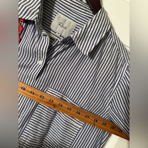 RAILS Revolve Frances Banker Stripe With Floral Patches MED Button Down Oxford - Picture 15 of 16